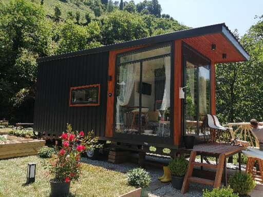 Vagona Tiny House Hotel รีเซ ภายนอก รูปภาพ