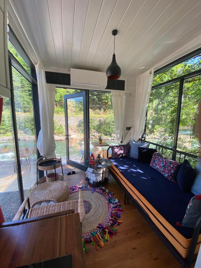 Vagona Tiny House Hotel รีเซ ภายนอก รูปภาพ
