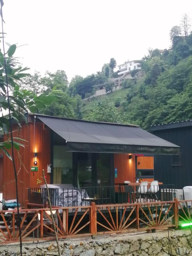 Vagona Tiny House Hotel รีเซ ภายนอก รูปภาพ