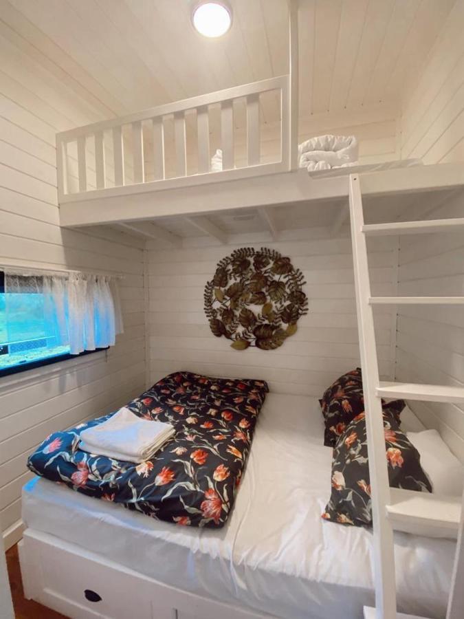 Vagona Tiny House Hotel รีเซ ภายนอก รูปภาพ