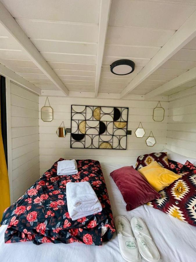 Vagona Tiny House Hotel รีเซ ภายนอก รูปภาพ